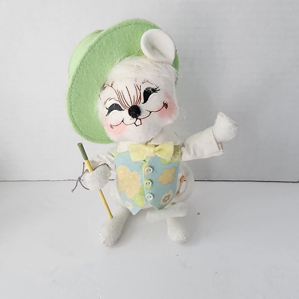 Annalee Spring Boy White Mouse Doll 6" with Cane & Hat 2006 Easter Collection